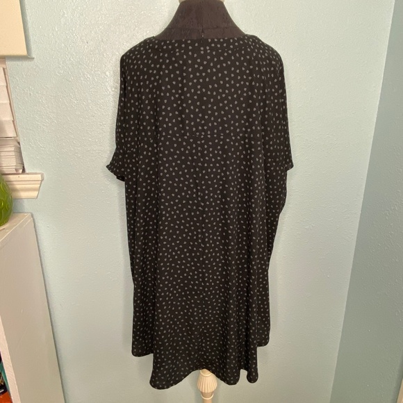 EVRI Plus Size Blouse - Picture 3 of 10